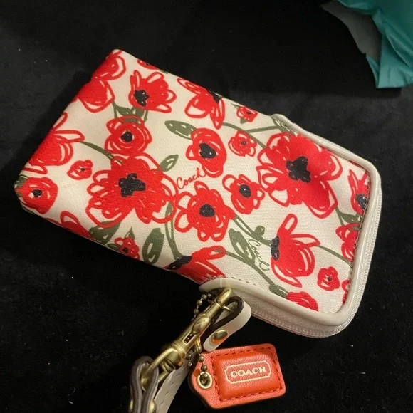 Coach Floral poppy Phone Wristlet - Picture 5 of 6